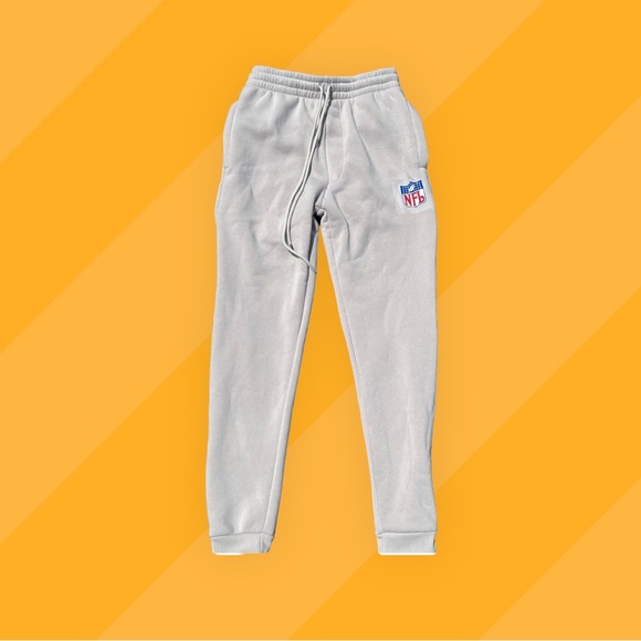 New $75 NFL Logo Dropped Crotch Slim Fit Sand Polyester Joggers BOY L(14/16) - Picture 9 of 9